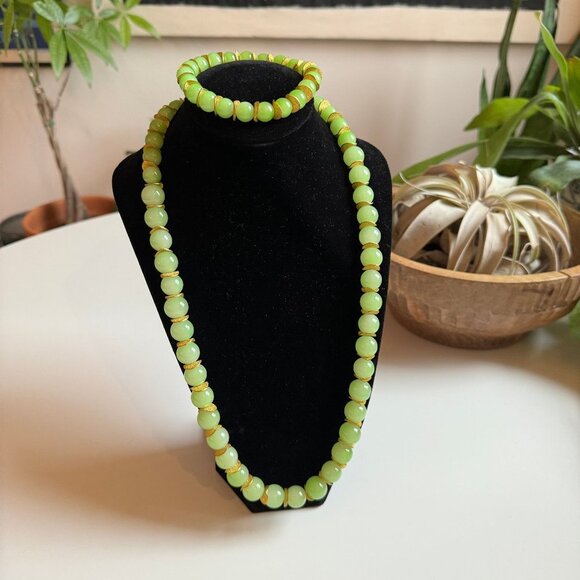 Faux Jade Necklace and Bracelet Set - Picture 1 of 3